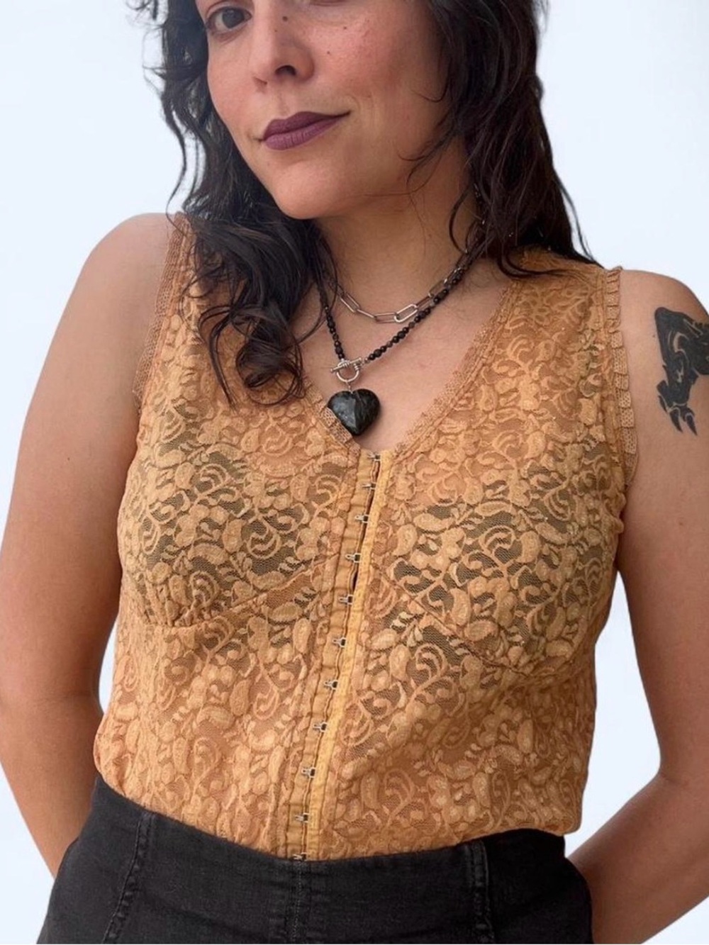 Elegant Lace Sleeveless Top